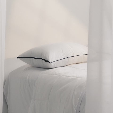 Almohadas premium Plumax para un descanso suave y confortable. Confort garantizado.